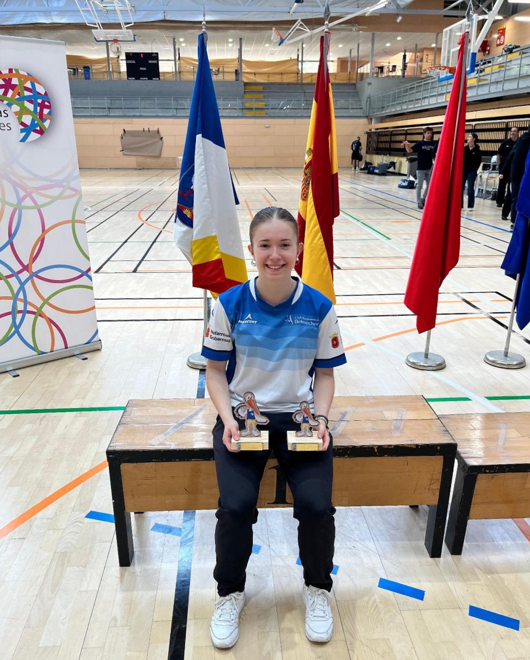 Amaia Torralba se exhibe en el M&aacute;ster n4 absoluto de b&aacute;dminton